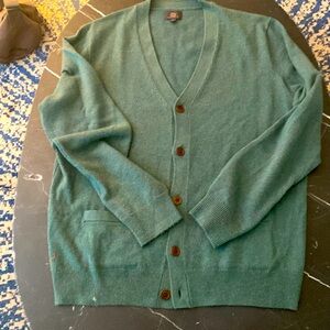 Jcrew size large lightweight 100% cashmere cardigan classic fit.